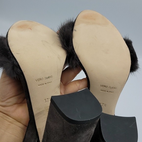 Barneys New York  block heel ankle strap mink fur heels Sz 37.5 Dark Grey - Picture 8 of 9